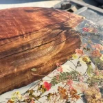 Handmade Resin Coffee Table with Dried Flowers & Teak Wood - Image 6