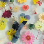 Handmade Resin Initial Keychain: Emerald Green and Gold Leaf - Image 3